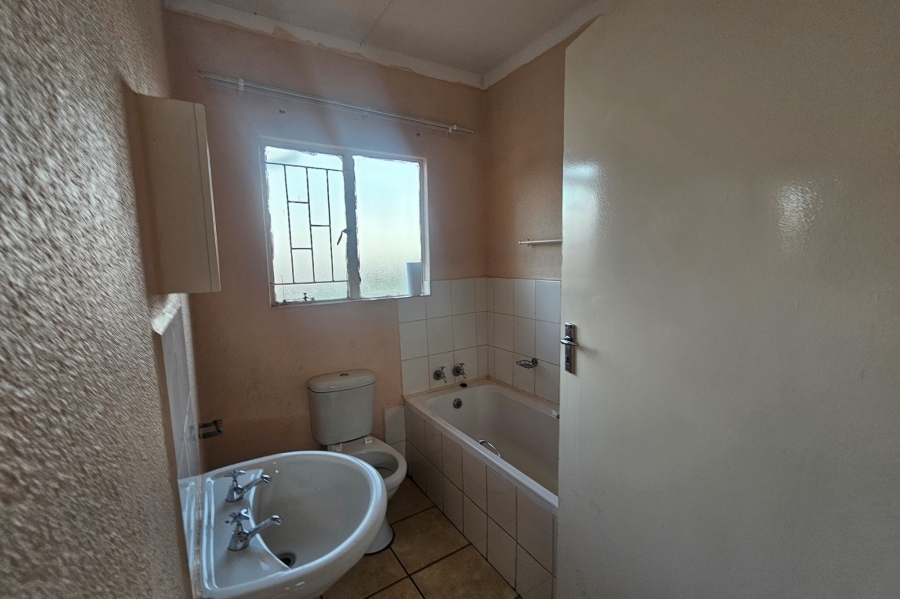 3 Bedroom Property for Sale in Tlhabane West North West